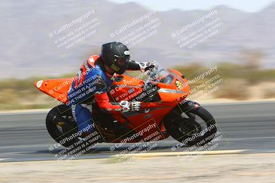 media/Apr-10-2022-SoCal Trackdays (Sun) [[f104b12566]]/Turn 3 Inside (1150am)/